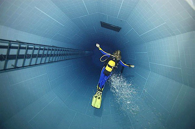 Самый глубокий бассейн в мире.