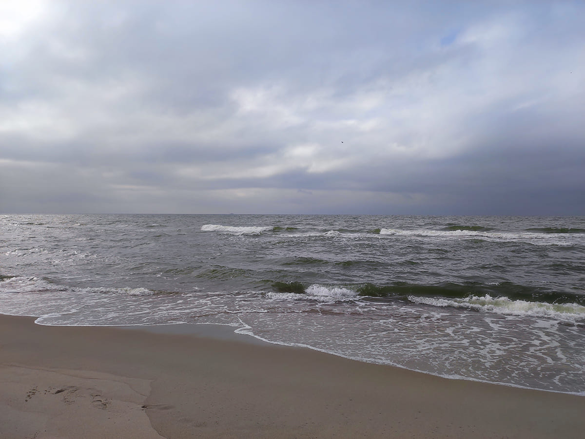 Пляж Янтарный